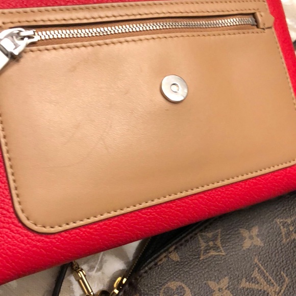 Givenchy calfskin duetto crossbody. Authentic. - Picture 6 of 8